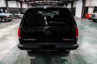 1996-GMC-Yukon-Black-521711-36.jpg